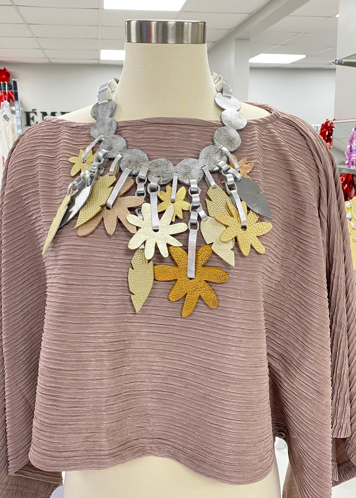 Metallic Colors Necklace