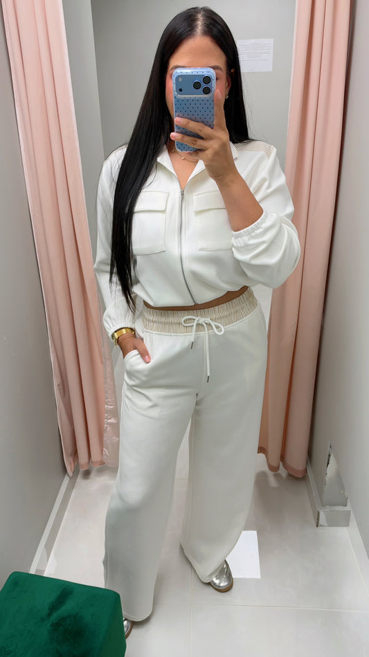 White/Taupe Travel Pants Set